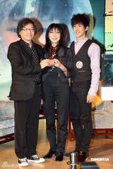 幻灯图：《岁月神偷》上海宣传 新人李治廷帅气逼人