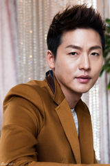 高清组图：对话李廷镇变中国通 想搭档林志玲