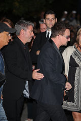 组图：乔治克鲁尼出席新片《总统杀局》红地毯