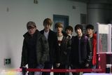 组图：EXO-M赶赴江苏卫视跨年抵达机场