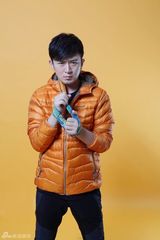 组图：郭家铭曝运动写真 阳光型男释放正能量