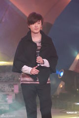 高清图：容祖儿钟舒漫洪卓立出席《劲歌金曲录影》 