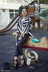 组图：吕一最新时尚街拍 百变造型玩转最in风潮