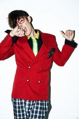 组图：吴建豪三年打造新专辑 周董霆锋等好友力撑