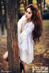 组图：江伊涵变身森林仙子 清丽脱俗做环保代言