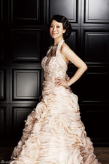 高清图：海清婚纱写真成熟优雅 演绎待嫁幸福新娘