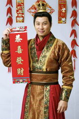 高清图：《灵珠》剧组拜年 阿娇孙兴领众神贺岁