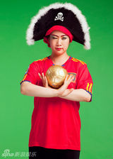 幻灯：芙蓉不畏“乌鸦”称号 披三国队服尽显妖娆