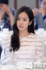 组图：韩智敏荣获2014摄影记者协会最上镜奖