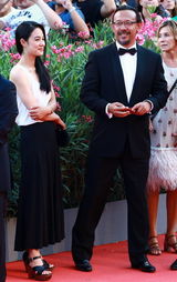 组图：第70届威尼斯电影节闭幕 红毯星光黯淡