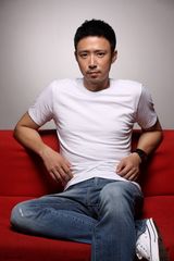 高清组图：高鑫生活写真 变身后现代都市型男