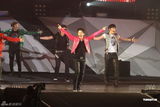 组图：狂野2PM台湾开唱 大秀肌肉引粉丝欢呼