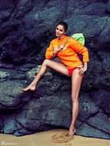 组图：45岁超模海莲娜越老越辣 比基尼咸湿诱人