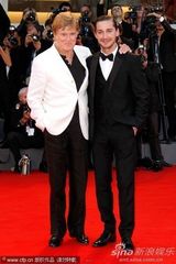 组图：罗伯特雷德福白衣潇洒 希亚-拉博夫黑装帅气