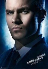 组图：《绝命航班》海报曝光 绯闻男孩变身机长