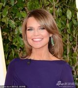 组图：萨凡纳-格思里蓝裙典雅微笑甜蜜