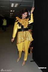 幻灯组团：卢海鹏等开演唱会 罗君左扮肥肥惟妙惟肖