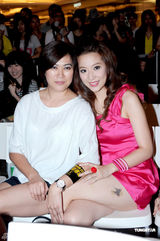 幻灯图集：熊黛林和Angalebaby性感助阵模特选秀