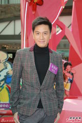 组图：马国明笑看与佘诗曼绯闻 感情事随缘