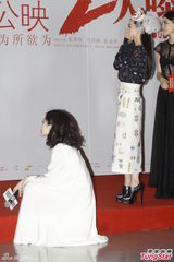 组图：李玉与范冰冰三度合作感情深厚