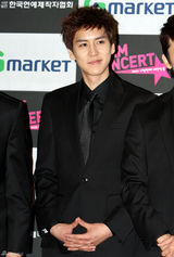 高清图：SJ少女时代等当红歌手齐聚韩国梦想演唱会