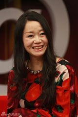 组图：吴虹飞获释后首露面 炸建委因出专辑不顺