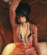 幻灯图集：香港书展销量冠军 Angelababy火辣写真