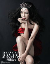 组图：秦岚时尚大片集锦风格迥异