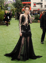 高清图：《白雪公主与猎人》伦敦首映 塞隆美艳