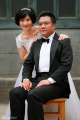 组图：《老米家》曝婚纱照 吵闹生活也幸福