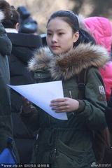 组图：北影表演系招生初试 混血帅哥PK清纯萌妹