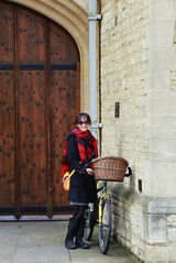 组图：爱新觉罗启星曝伦敦私服街拍