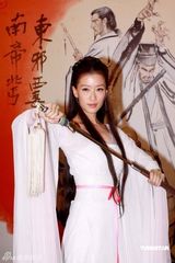 幻灯图集：谢婷婷古装扮小龙女 不帮嫂子带孩子