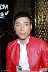 组图：许志安求狗仔队放过 JW久未见老板黎明