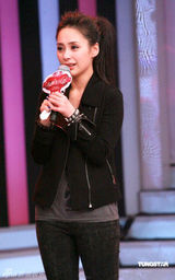 幻灯图：刘镇伟忆与阿娇生日往事 场面感人阿娇落泪