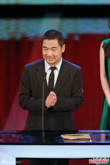 组图：《一九四二》张国立徐帆王中磊领金像奖