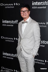 组图：众星出席时装展 陈嘉桓拒评马德钟事件