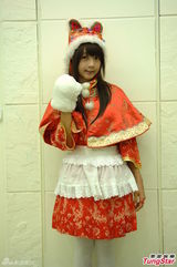 组图：盘点女星女仆装 刘晓庆许雅涵扮可爱