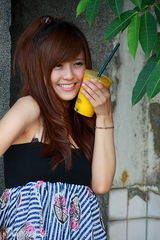 组图：大元林盈臻大眼迷人性感写真