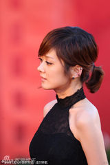 组图：赵本山师徒压轴长影节 倪妮优雅