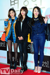 组图：崔始源金荷娜李升基等为《辩护人》站台