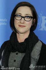 高清组图：《吐司》发布会 女星海伦娜干练助阵