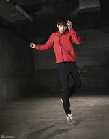 高清图：金宇彬代言写真动感有型帅气逼人