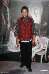 组图：音乐剧《一屋宝贝》慈善公演 陈志云捧场