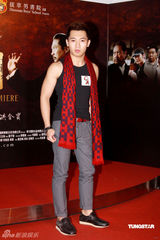 高清图：《叶问2》香港首映 甄子丹洪金宝“对决”