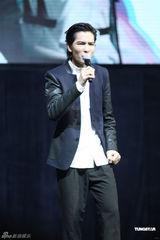 组图：萧敬腾上海办歌友会 5首歌被定违规将遭禁