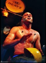 组图：《BB打击乐舞》节奏大师 杨丽萍力荐