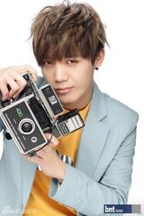 组图：MBLAQ独家时尚写真 帅气身姿风度翩翩