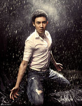 组图：《隋唐英雄》张睿黑炫冷酷雨中湿身