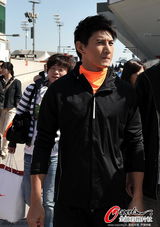 组图：吴奇隆现身中网与李娜合影 四爷吐舌卖萌